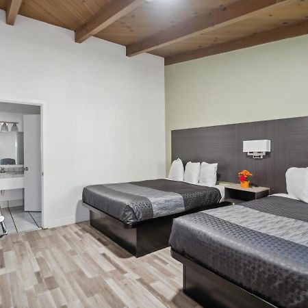 Discovery Inn Monterey Bay Сисайд Экстерьер фото
