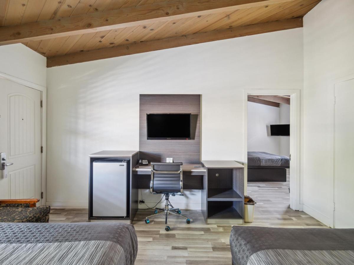 Discovery Inn Monterey Bay Сисайд Экстерьер фото