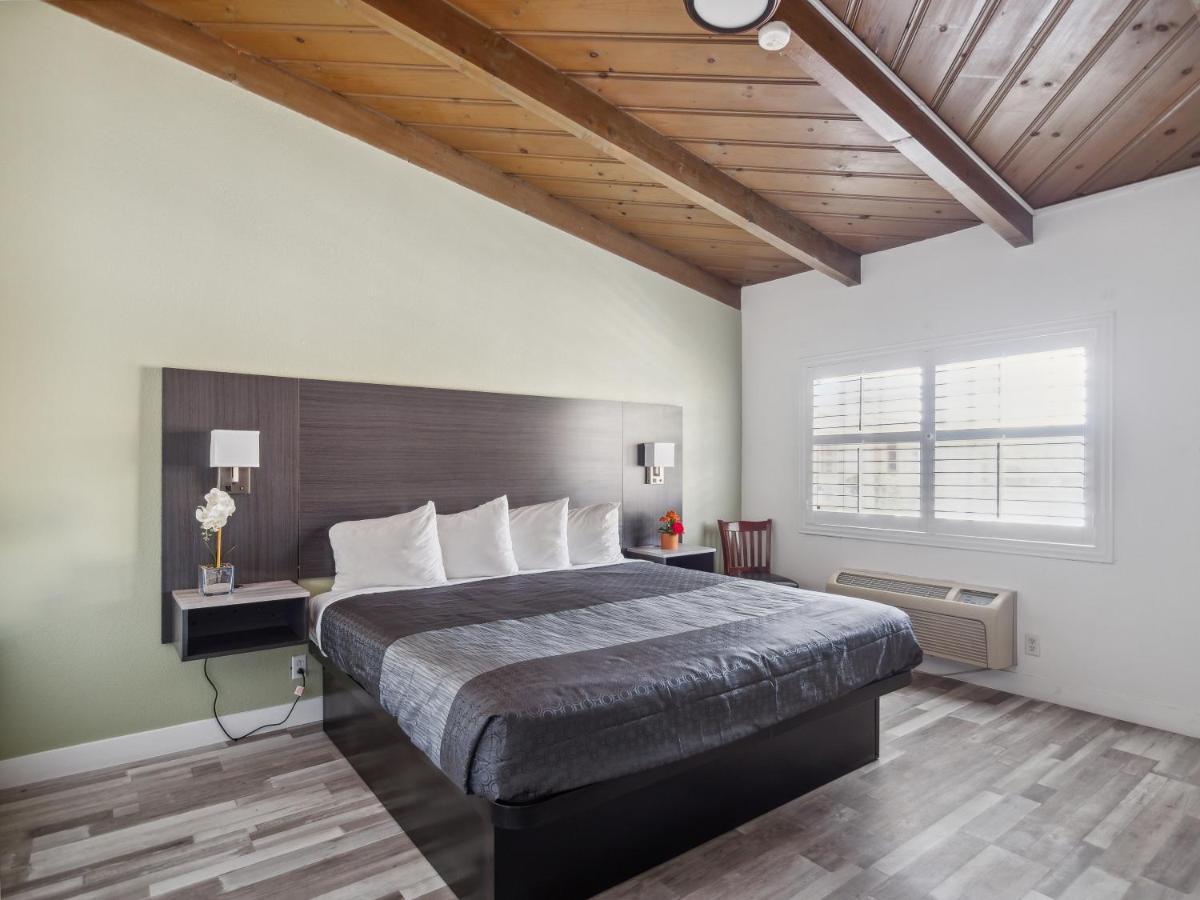 Discovery Inn Monterey Bay Сисайд Экстерьер фото